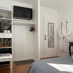 D'hotes & Institut Bien-etre - Petit Paradyzen Bed & Breakfast