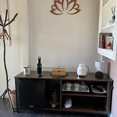 Petit Paradyzen - D'hotes & Institut Bien-etre Oda ve Kahvaltı Lacoste (Herault)