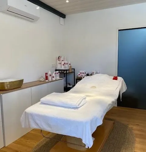 D'hotes - Petit Paradyzen - Du Salagou * Lacoste (Herault)